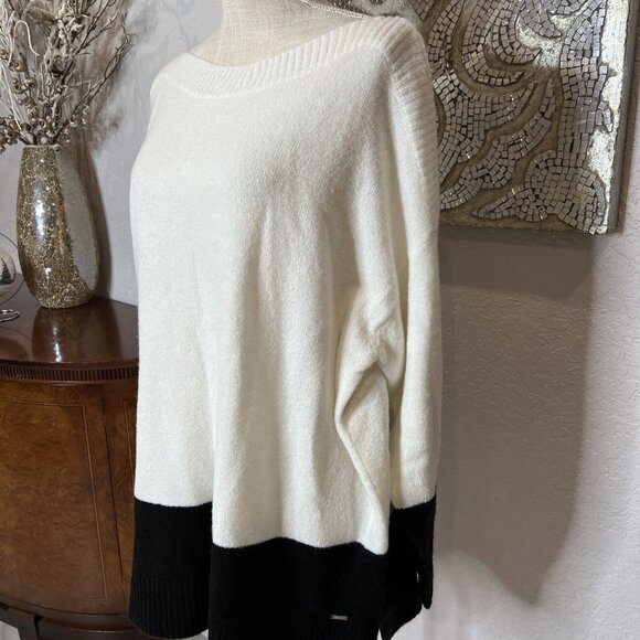 DKNY Womens XL Black & White Color Block Sweater NWT - Picture 2 of 7